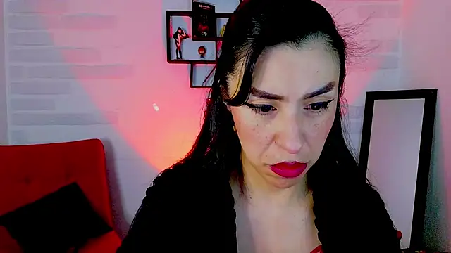 Snapshot of sky_girl1 chatting on October 8, 2:38 am sky girl1 online show from October 8, 2:38 am