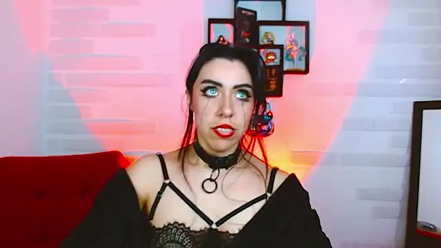 Snapshot of sky_girl1 chatting on September 30, 8:09 am sky girl1 online show from September 30, 8:09 am