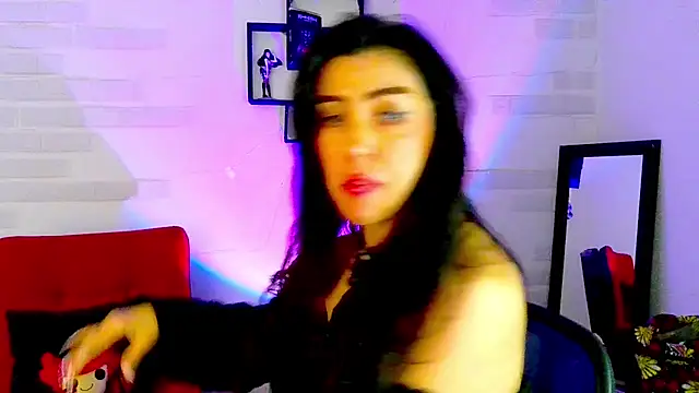 Snapshot of sky_girl1 chatting on September 26, 5:38 am sky girl1 online show from September 26, 5:38 am