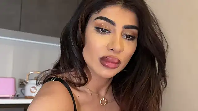 ArabicBarbie online show from April 15, 1:28 am