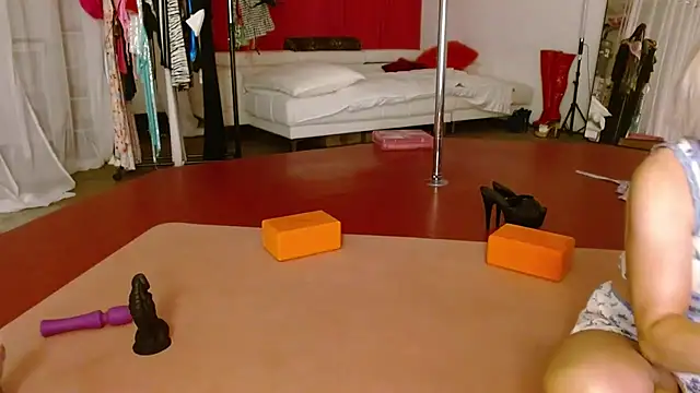 Sweet-Ginger online show from October 21, 4:22 pm