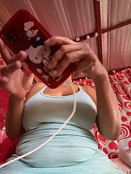 sweetieme online show from March 25, 1:44 am