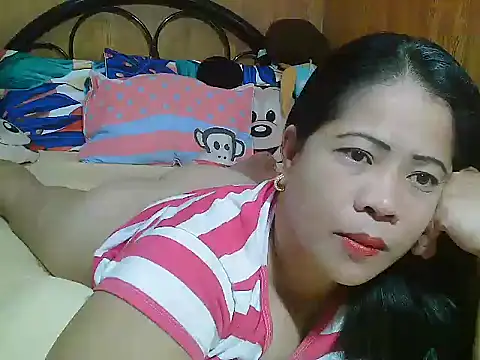 xsweetlips69x online show from January 16, 3:41 pm