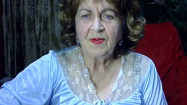 Emma52610 online show from March 15, 5:59 pm