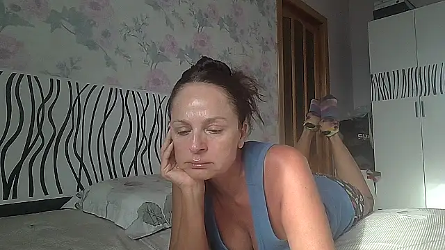 LindaStarS online show from September 25, 1:10 pm