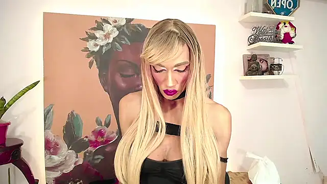 karlaveckyts online show from December 4, 8:31 pm