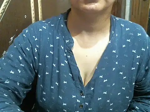 Snapshot of UrsMansi chatting on September 28, 8:58 pm UrsMansi online show from September 28, 8:58 pm