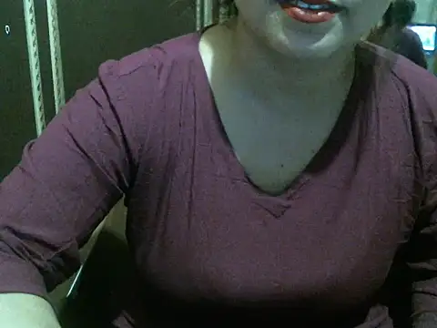 Snapshot of UrsMansi chatting on October 24, 7:32 pm UrsMansi online show from October 24, 7:32 pm