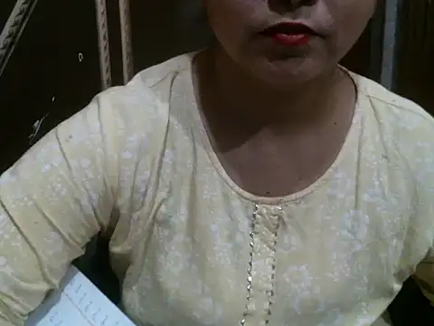 Snapshot of UrsMansi chatting on October 2, 6:57 pm UrsMansi online show from October 2, 6:57 pm
