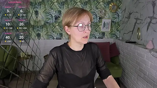 Paris Cherry online show from February 7, 6:23 pm