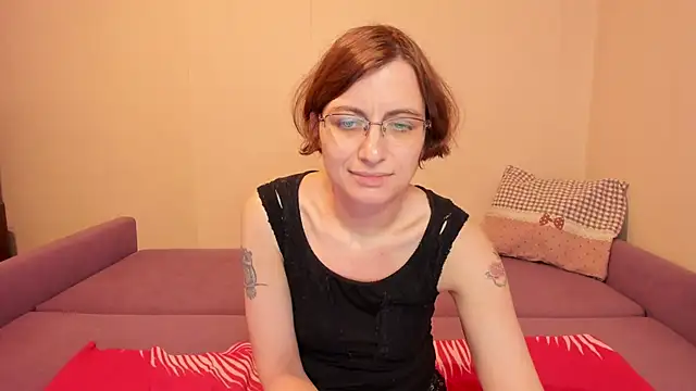 MarilynDream online show from October 18, 11:50 pm