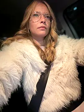 Snapshot of AnastasiaAniess chatting on October 16, 6:10 pm AnastasiaAniess online show from October 16, 6:10 pm