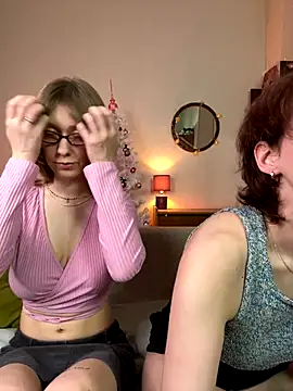 Jitoon Exe online show from December 14, 4:02 pm