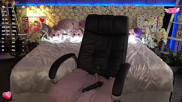 FoxyShy online show from March 28, 8:36 am