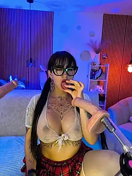 VVVanessa pvbh online show from February 4, 11:35 am