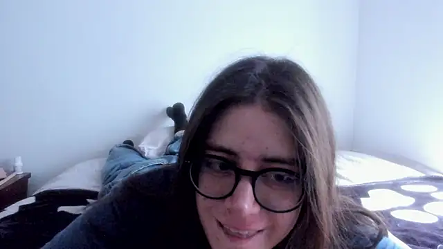 HazelKush online show from March 22, 8:59 pm