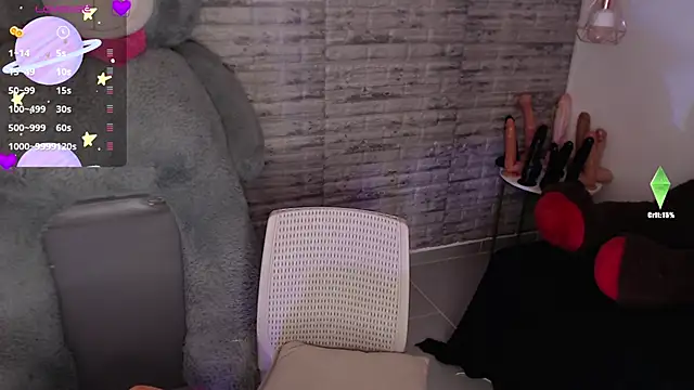 TinnaCobb online show from May 29, 4:05 pm