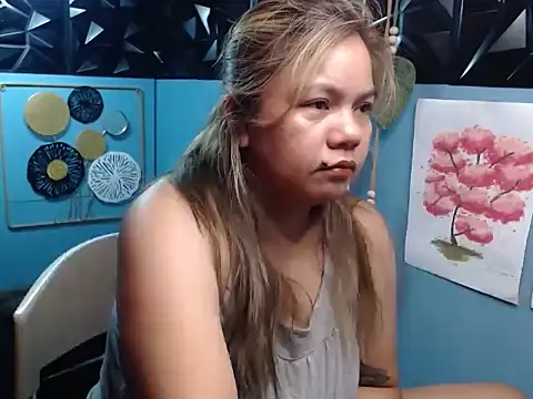 ambersmile online show from December 13, 9:21 pm