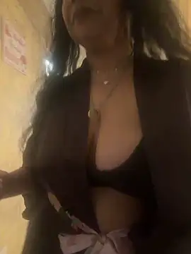 PichyPrettyPussy online show from February 7, 4:11 pm