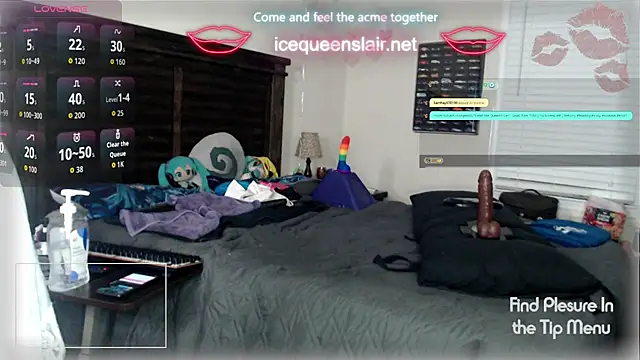 QueenofWhiteIce online show from July 25, 2:29 am