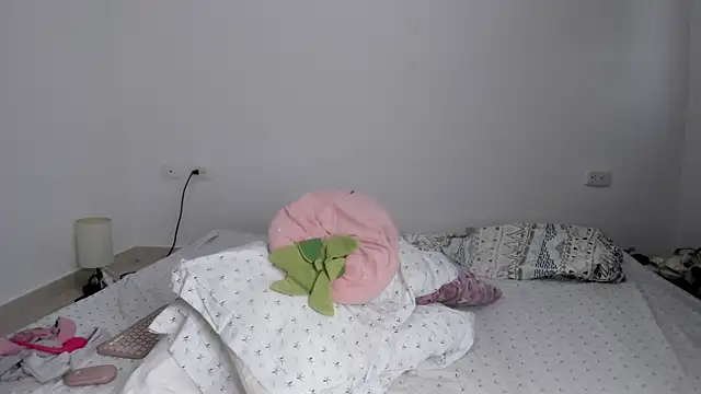 Snapshot of Blondylicious chatting on October 18, 11:35 am Blondylicious online show from October 18, 11:35 am