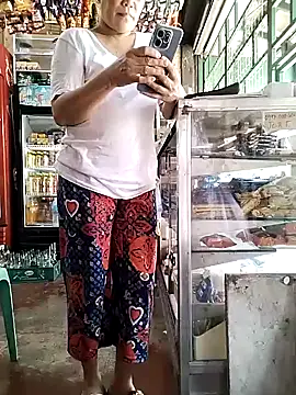 DelightDorothy34 online show from April 1, 6:25 am