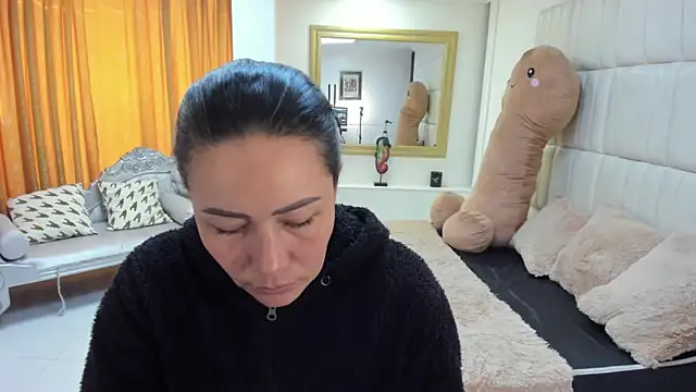 gaby trent online show from November 11, 2:14 pm