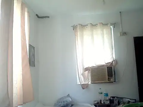 bigcockkyla online show from March 4, 2:40 am