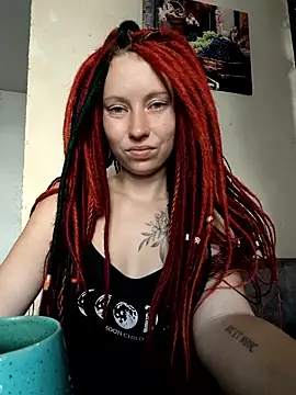 Snapshot of Frost_foxy chatting on September 18, 5:28 am Frost foxy online show from September 18, 5:28 am