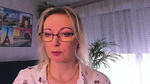 vanessa chat online show from March 26, 3:03 pm