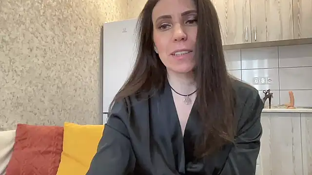 HotyWinter online show from May 3, 7:56 am