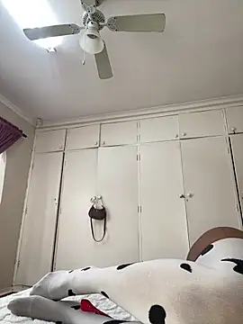 LuciousLips96 online show from April 19, 8:25 am