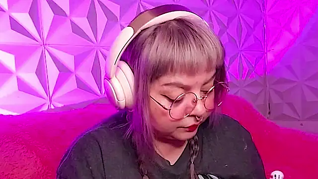 Satyn doll online show from November 2, 10:13 pm