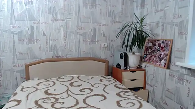 Snapshot of GinaQSoul chatting on October 19, 11:34 am GinaQSoul online show from October 19, 11:34 am