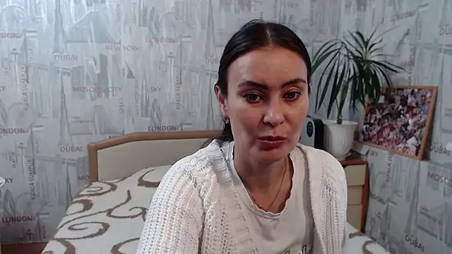 Snapshot of GinaQSoul chatting on September 29, 11:26 am GinaQSoul online show from September 29, 11:26 am