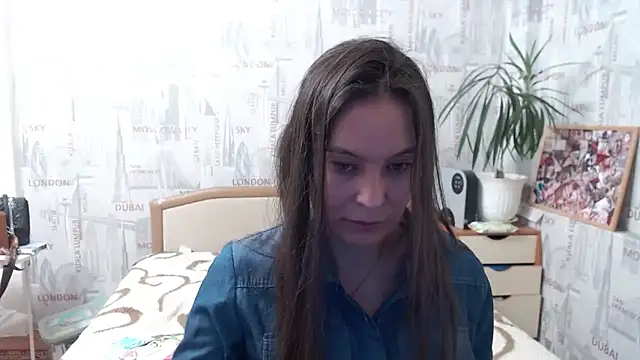 Snapshot of GinaQSoul chatting on October 12, 3:47 pm GinaQSoul online show from October 12, 3:47 pm