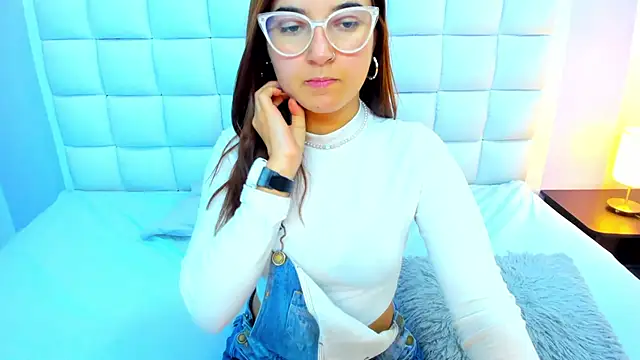 teresasroom  online show from February 20, 3:24 pm