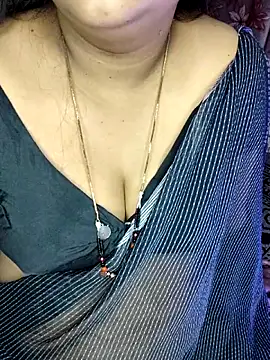 Love 4Sex online show from April 11, 7:45 am