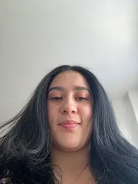 Nina lovi online show from July 29, 8:20 pm