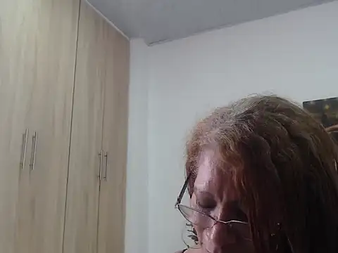 BustyMilf  online show from March 24, 2:33 pm