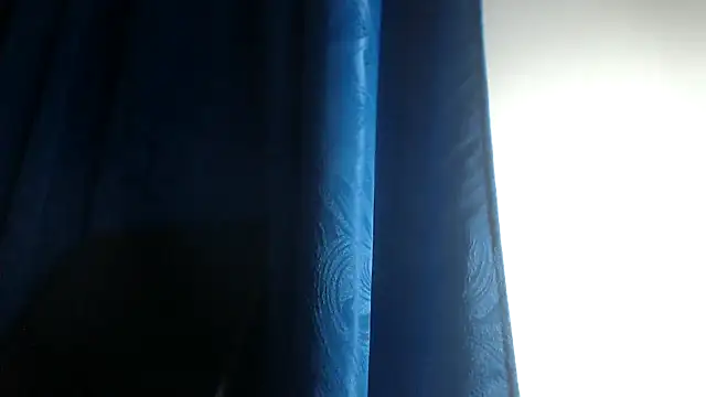 adrixxx38 online show from March 7, 11:23 pm