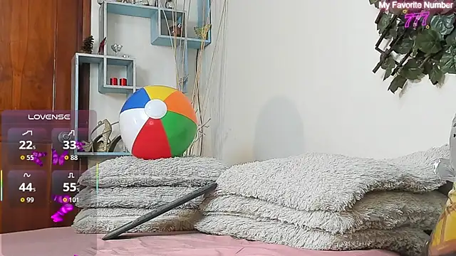 DestinyHills online show from March 26, 12:40 pm