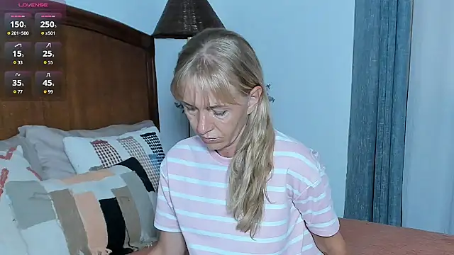 Christine 35 online show from October 30, 3:13 pm