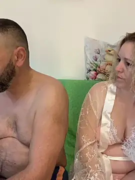 ChiIul11 online show from April 13, 9:54 am