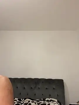 ChiIul11 online show from April 16, 8:19 pm