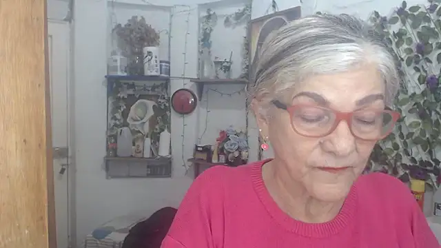 FunnyGrandma online show from April 28, 3:10 am