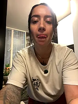 Snapshot of EmmyEvans1 chatting on September 22, 11:58 pm EmmyEvans1 online show from September 22, 11:58 pm