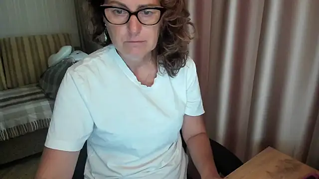 lauraoven online show from July 22, 1:56 pm