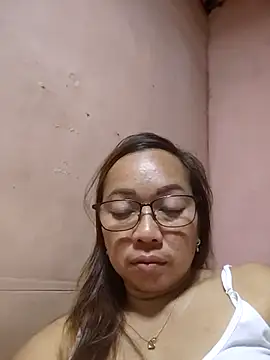 asianwet4u online show from March 7, 4:47 pm