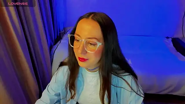 CurlySteph online show from March 18, 7:52 pm